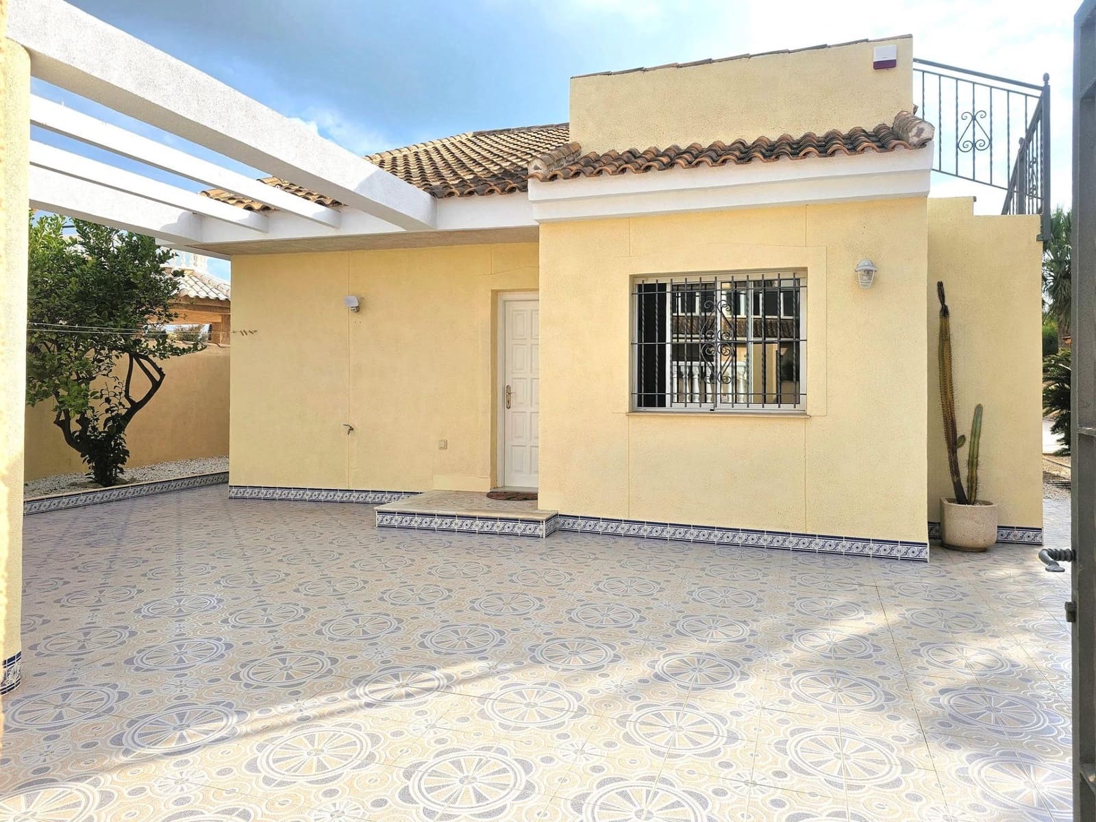 4 Zimmer Villa zu verkaufen in Los Urrutias mit Garage - 549.000 € (Ref: 9311052)