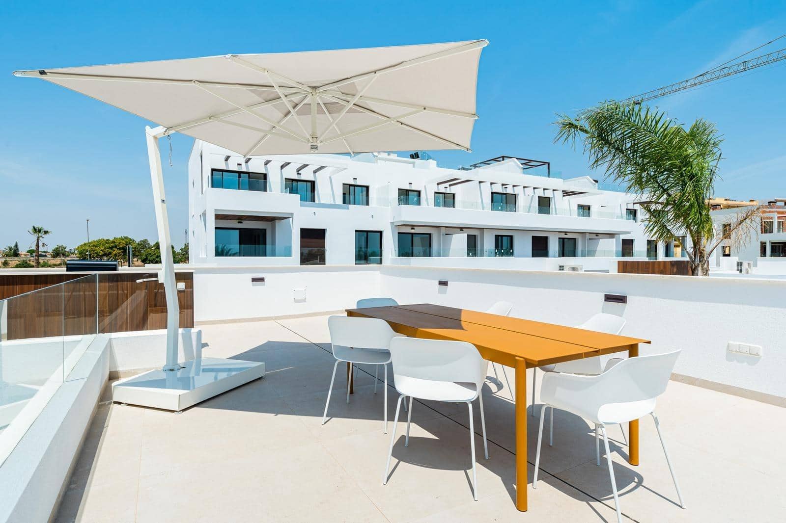 3 bedroom Flat for sale in Los Alcazares with garage - € 710,000 (Ref: 9376740)