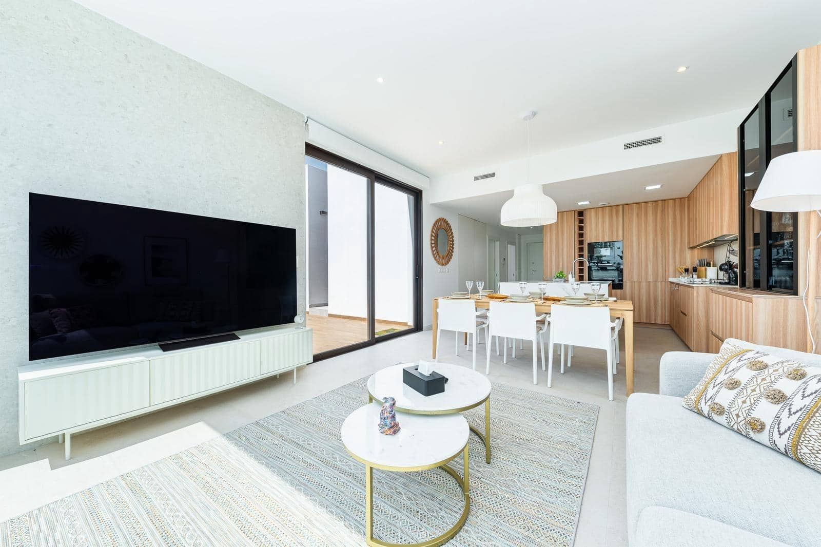 3 bedroom Flat for sale in Los Alcazares with garage - € 710,000 (Ref: 9376740)