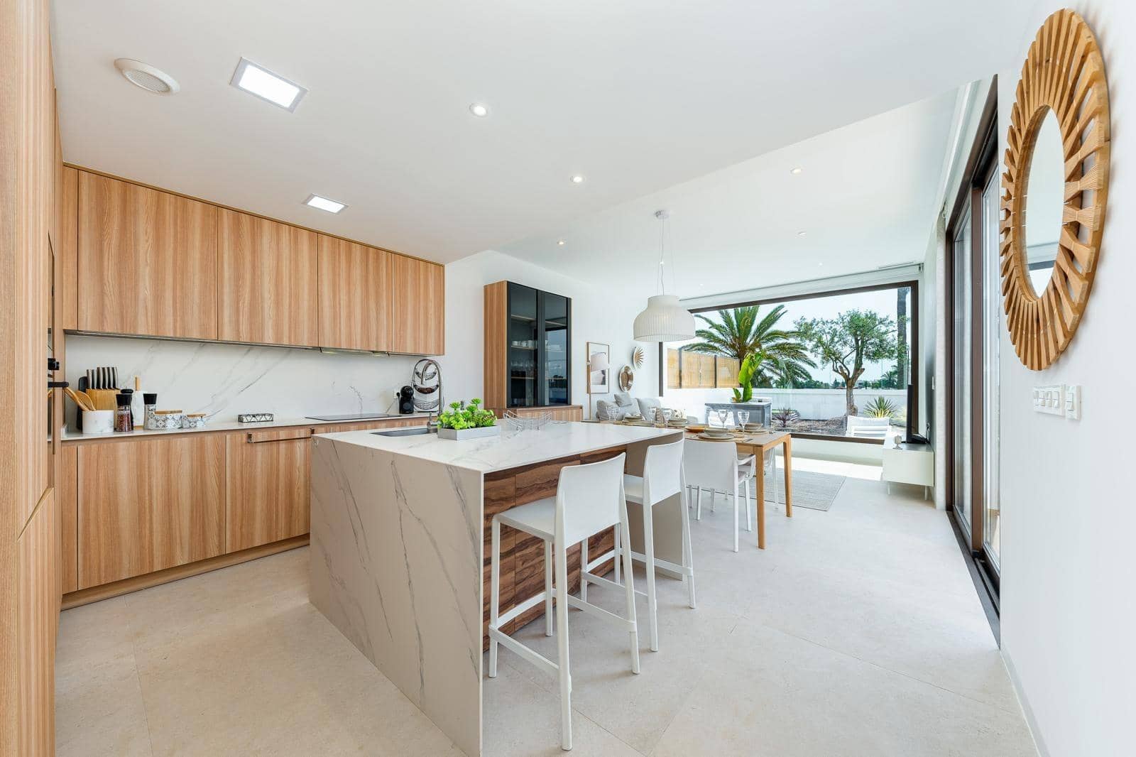 3 bedroom Flat for sale in Los Alcazares with garage - € 710,000 (Ref: 9376740)