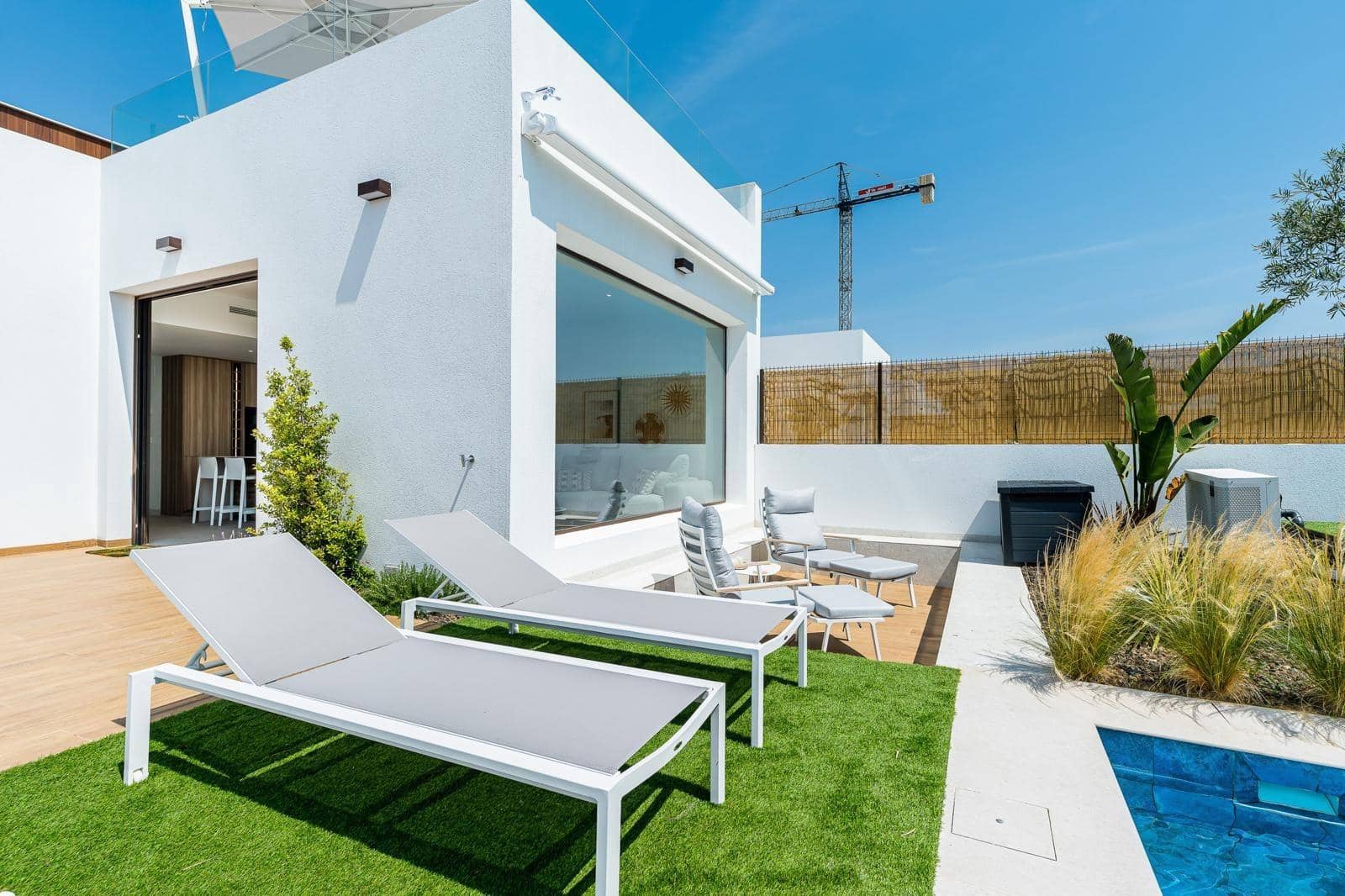 3 bedroom Flat for sale in Los Alcazares with garage - € 710,000 (Ref: 9376740)