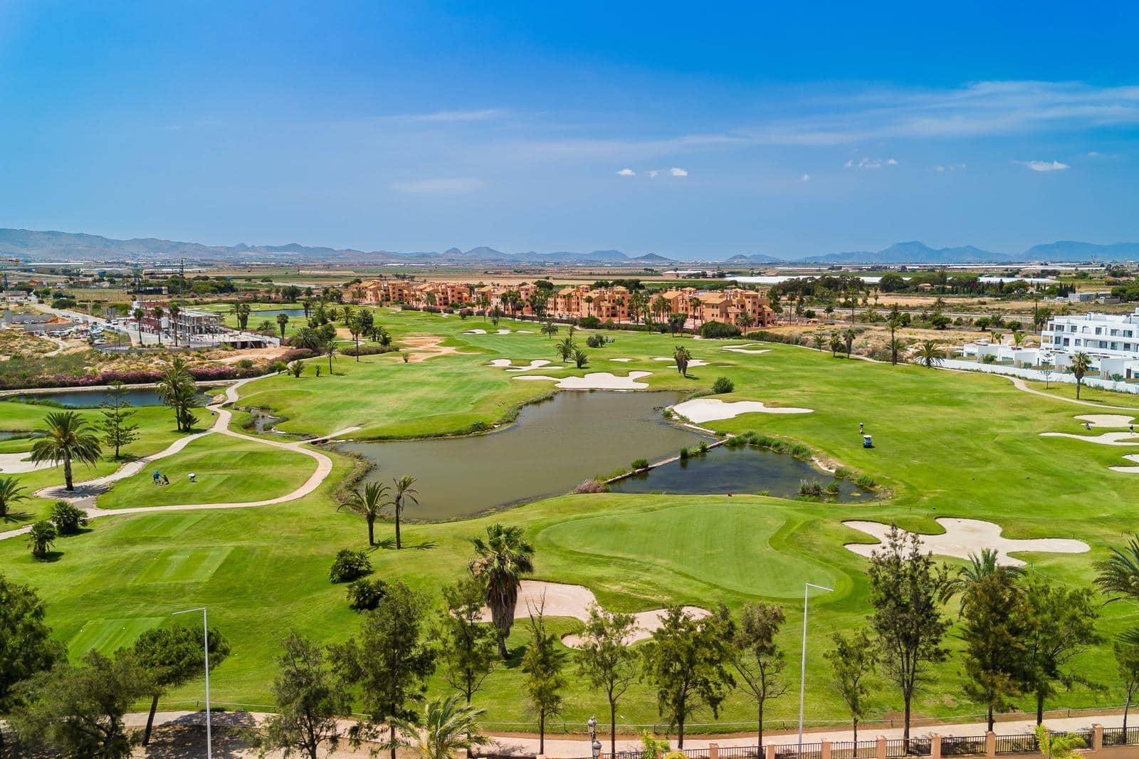 3 bedroom Flat for sale in Los Alcazares with garage - € 710,000 (Ref: 9376740)