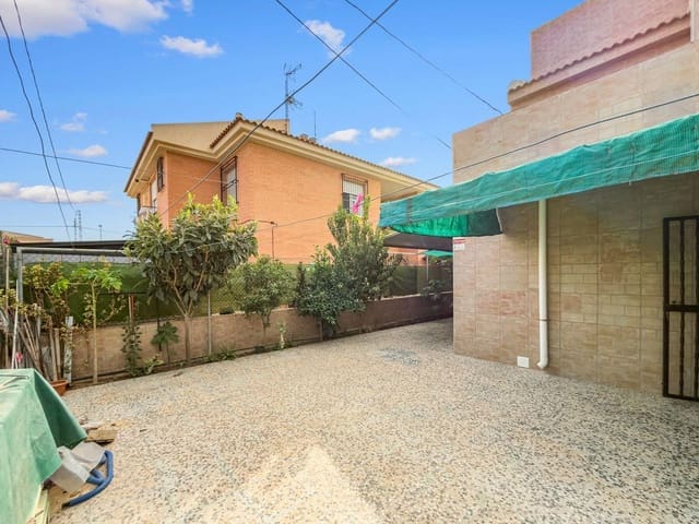 4 slaapkamer Villa te koop in Los Narejos, Los Alcázares - € 225.000 (Ref: 9406573)