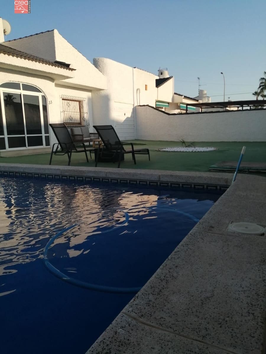 2 soverom Villa til salgs i Los Narejos med garasje - € 420 000 (Ref: 9470963)