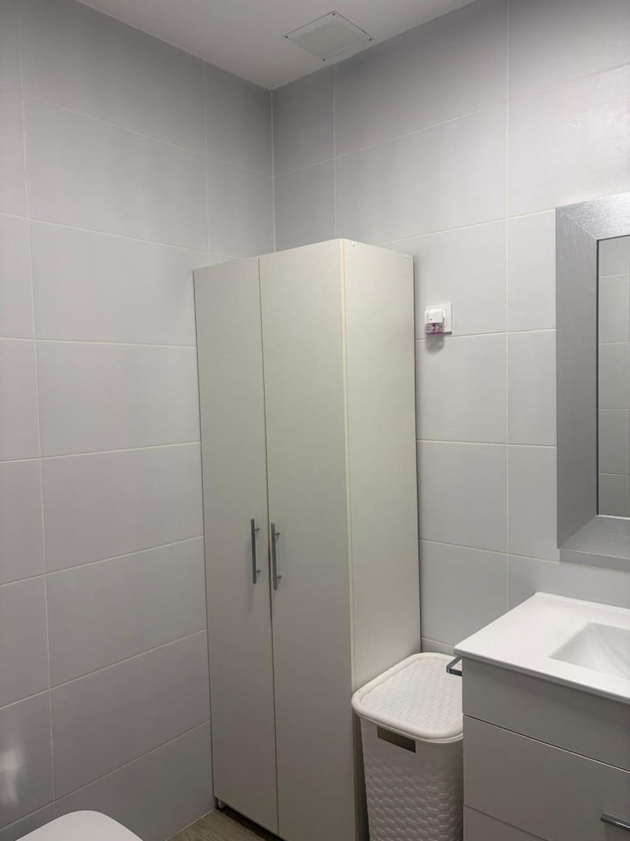 4 bedroom Apartment for sale in Los Alcazares - € 250,000 (Ref: 9502574)