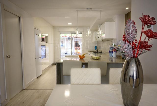 4 soverom Leilighet til salgs i Los Alcázares - € 235 000 (Ref: 9502574)