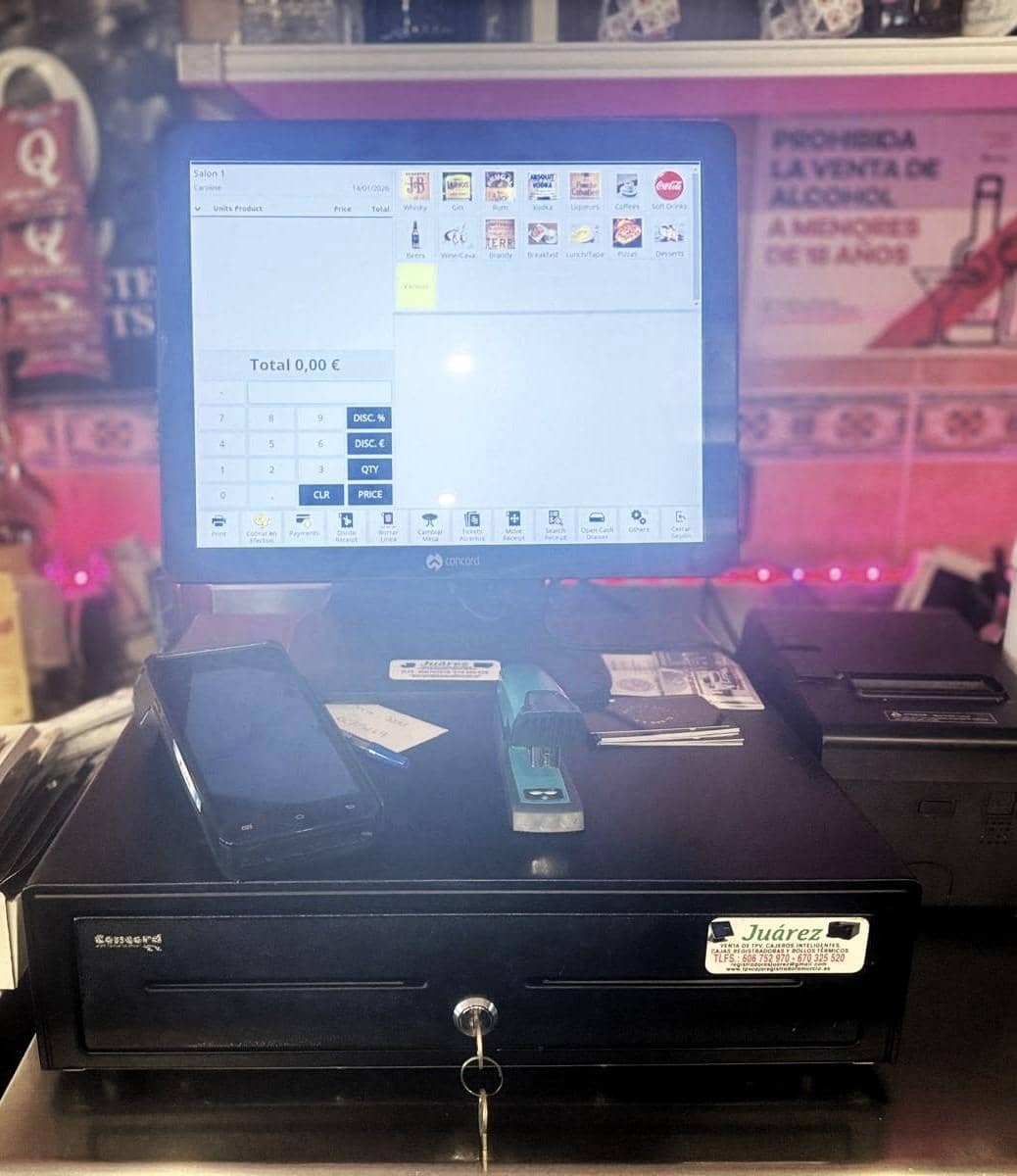 Commercial for rent in San Cayetano - € 750 (Ref: 9524479)