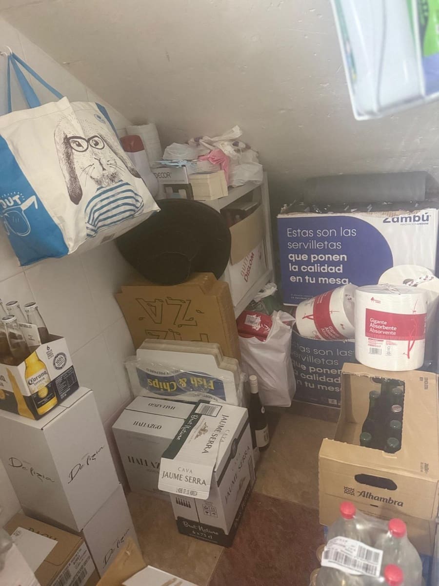 Commercial for rent in San Cayetano - € 750 (Ref: 9524479)