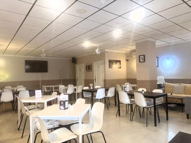 Commercial for rent in San Cayetano, Torre-Pacheco - € 750 (Ref: 9524479)