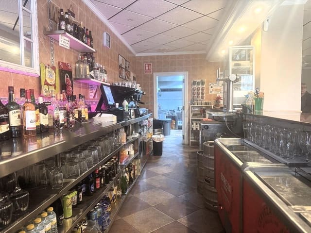 Commercial for rent in San Cayetano, Torre-Pacheco - € 750 (Ref: 9524479)