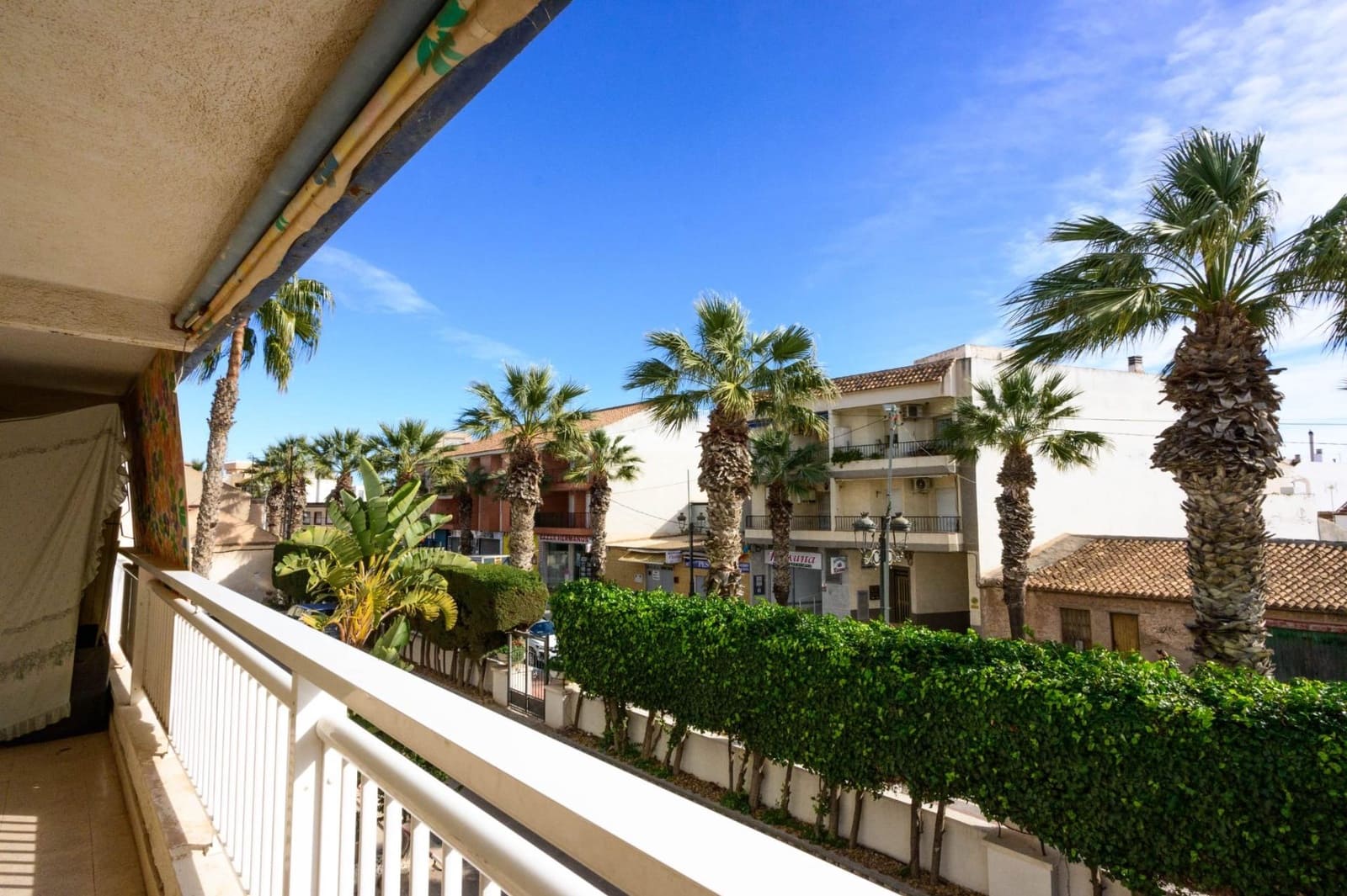 3 bedroom Apartment for sale in Los Alcazares with garage - € 165,000 (Ref: 9548406)