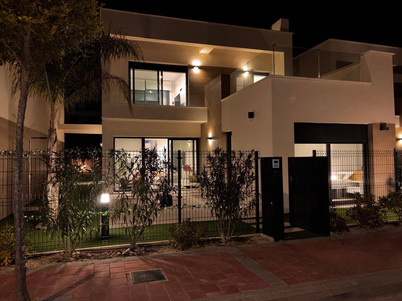 Chalet de 3 habitaciones en Torre-Pacheco en venta con garaje - 460.000 € (Ref: 9726781)