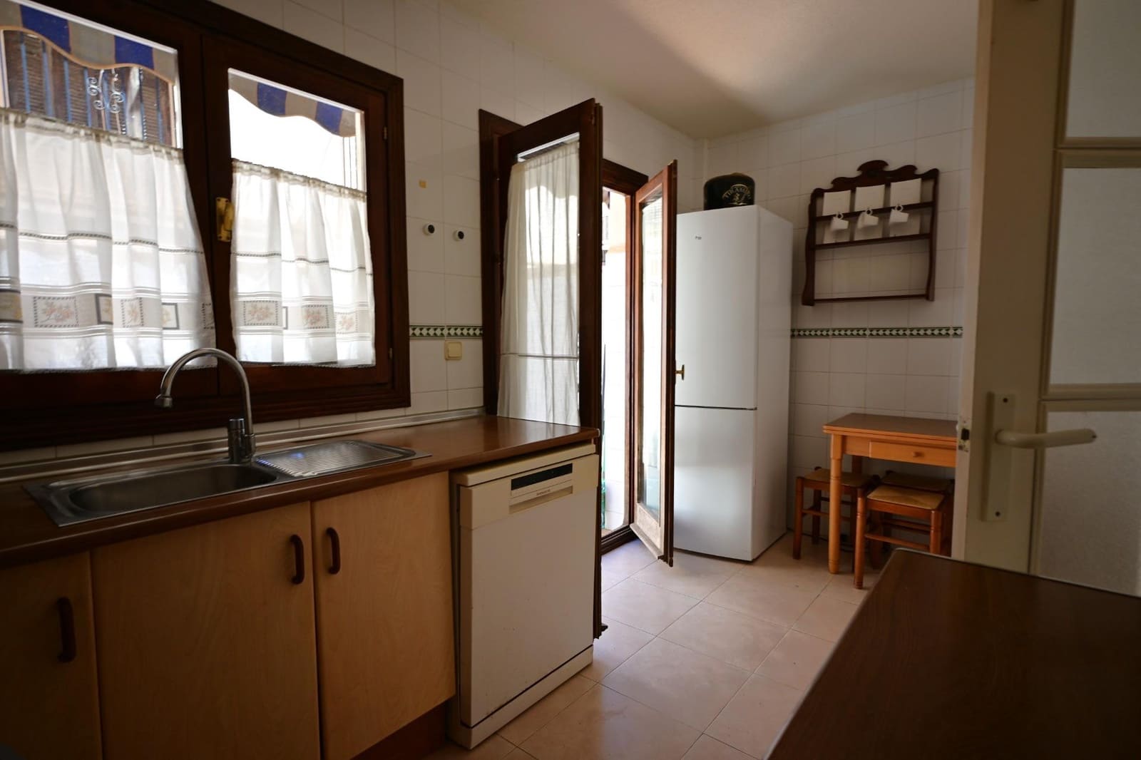 4 bedroom Villa for sale in Los Narejos with garage - € 360,000 (Ref: 9857654)