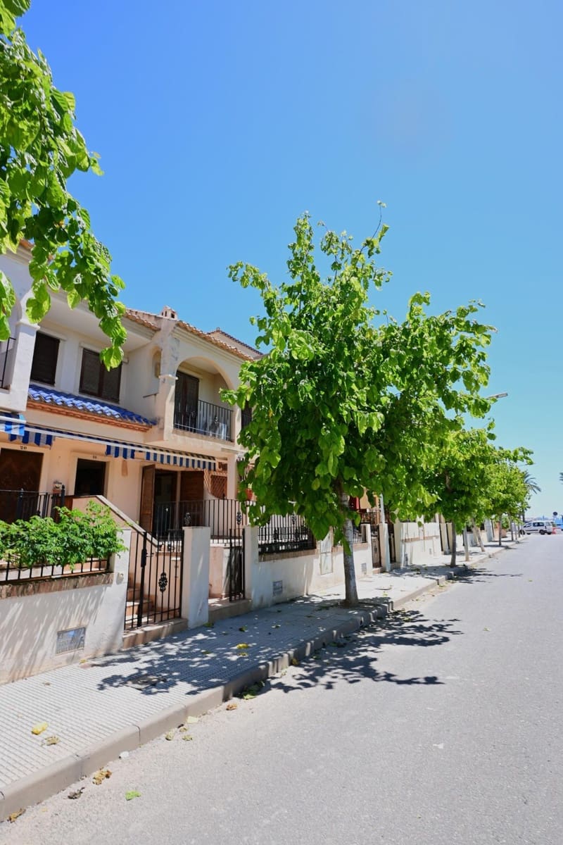 4 bedroom Villa for sale in Los Narejos with garage - € 360,000 (Ref: 9857654)