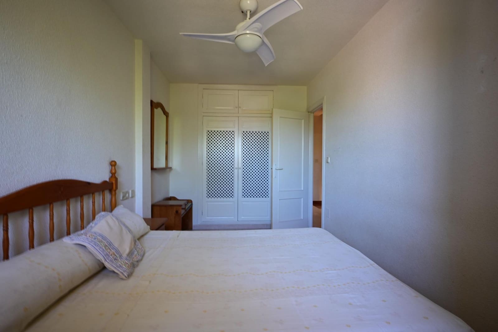 4 bedroom Villa for sale in Los Narejos with garage - € 360,000 (Ref: 9857654)
