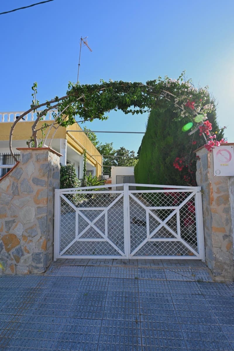 4 soveværelse Villa til salg i Los Urrutias med garage - € 245.000 (Ref: 9857655)