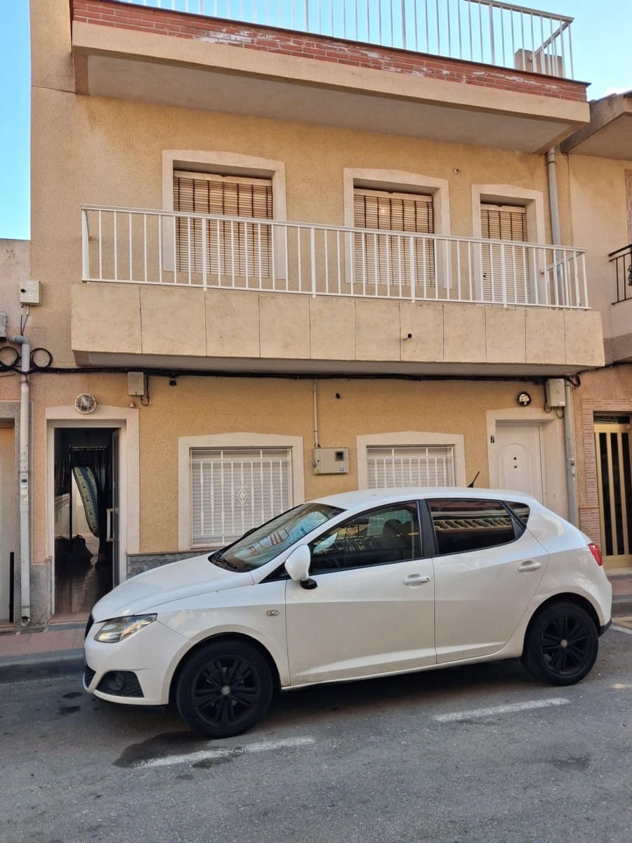 3 bedroom Apartment for sale in Los Alcazares - € 98,000 (Ref: 9945885)