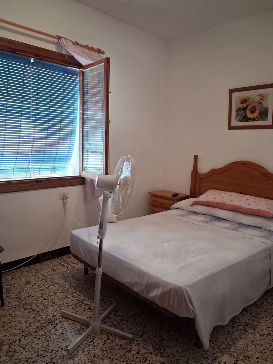3 bedroom Apartment for sale in Los Alcazares - € 98,000 (Ref: 9945885)