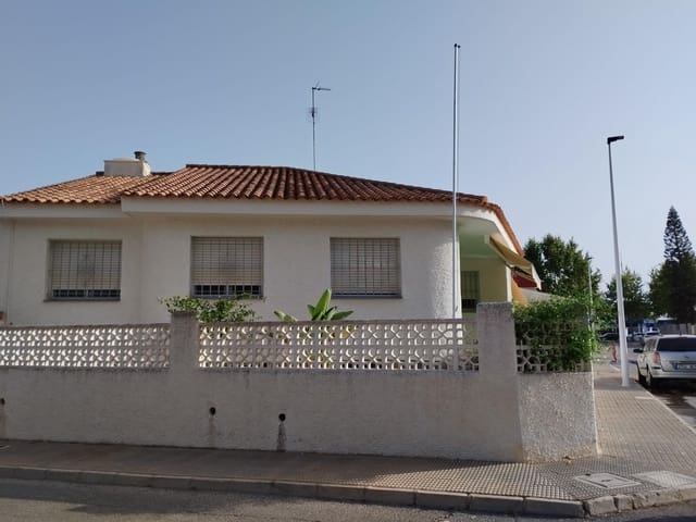 4 soverom Hus til salgs i San Javier med garasje - € 399 000 (Ref: 9983266)