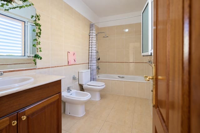 3 soverom Villa til leie i Adeje med svømmebasseng garasje - € 4 300 (Ref: 10054626)