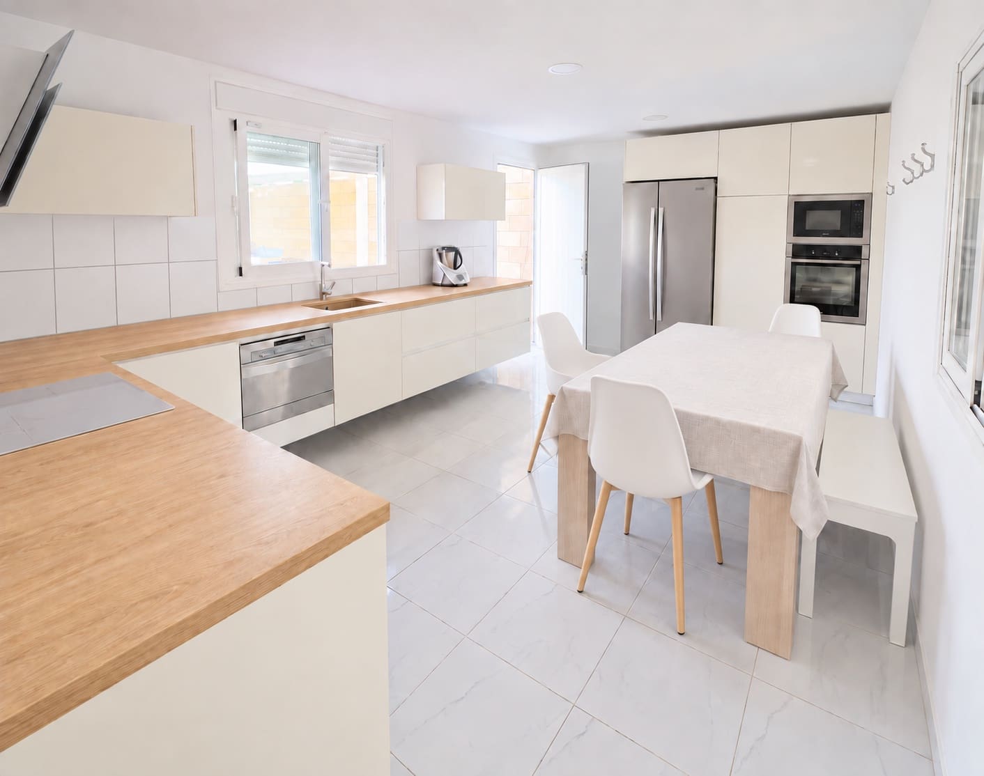 3 soverom Villa til leie i Adeje med svømmebasseng garasje - € 4 300 (Ref: 10054626)
