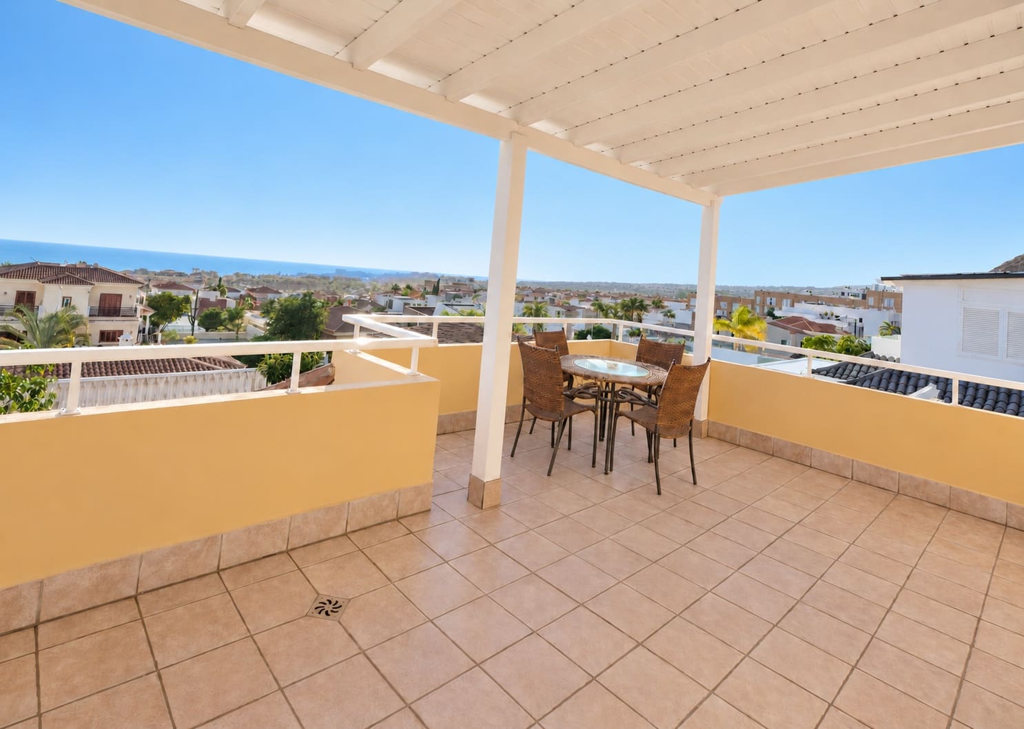 3 soverom Villa til leie i Adeje med svømmebasseng garasje - € 4 300 (Ref: 10054626)