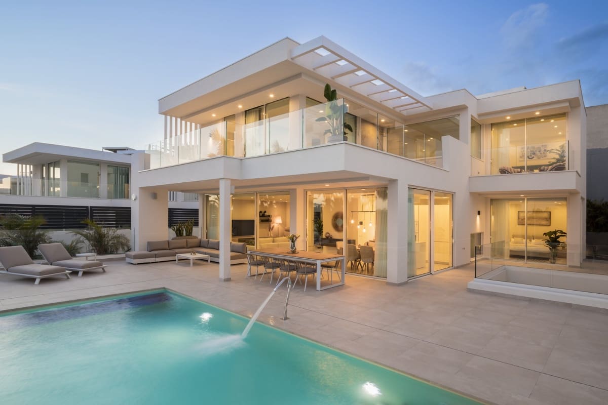 Chalet de 3 habitaciones en Costa Adeje en venta con garaje - 2.274.250 € (Ref: 8518714)