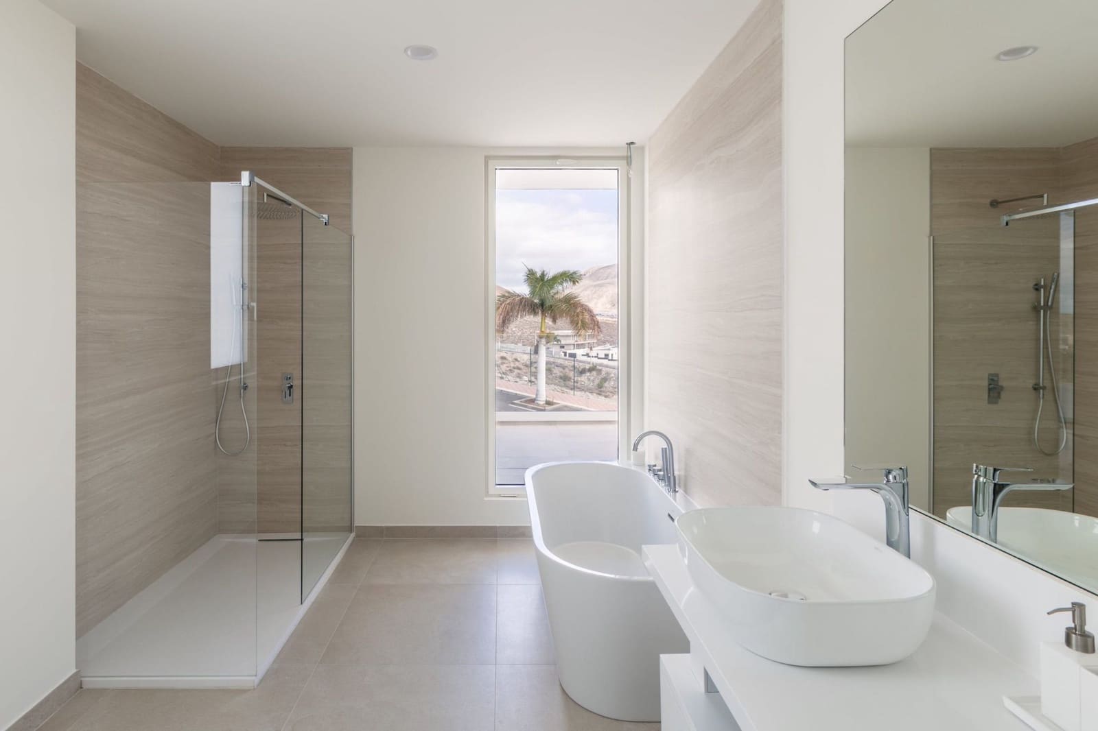 Chalet de 3 habitaciones en Costa Adeje en venta con garaje - 2.274.250 € (Ref: 8518714)