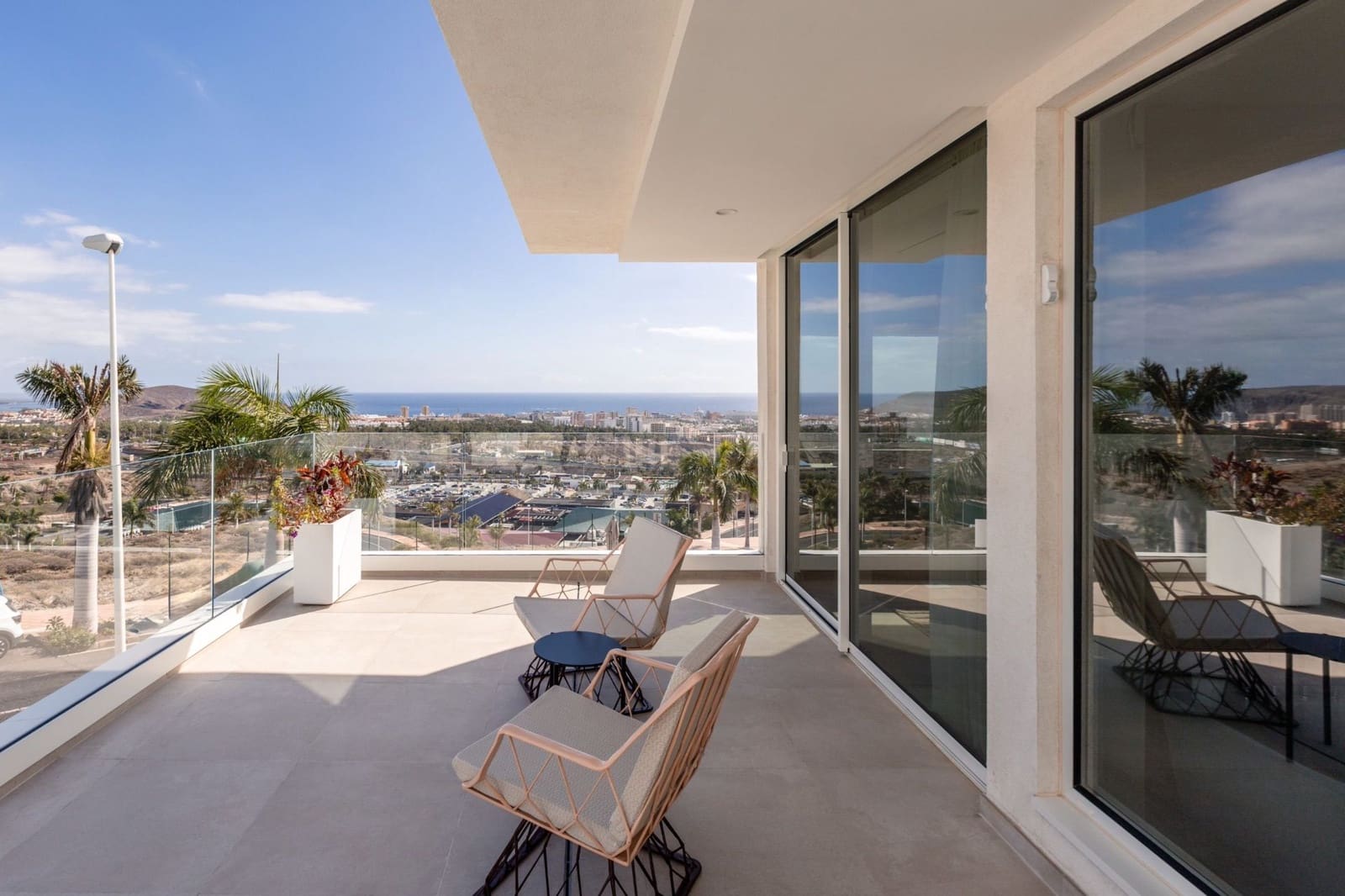 Chalet de 3 habitaciones en Costa Adeje en venta con garaje - 2.274.250 € (Ref: 8518714)