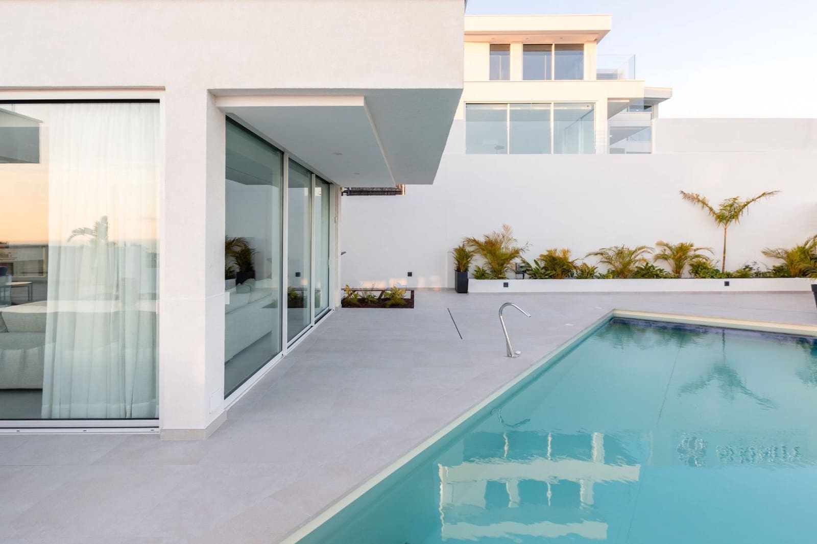 Chalet de 3 habitaciones en Costa Adeje en venta con garaje - 2.274.250 € (Ref: 8518714)