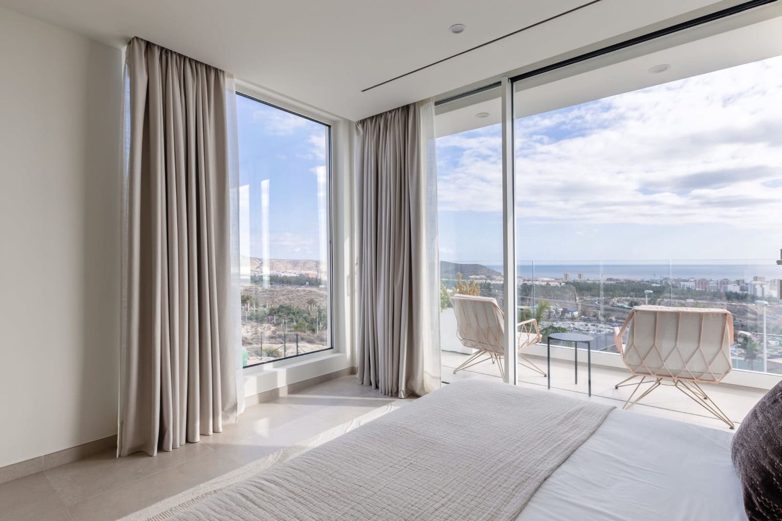 Chalet de 3 habitaciones en Costa Adeje en venta con garaje - 2.274.250 € (Ref: 8518714)