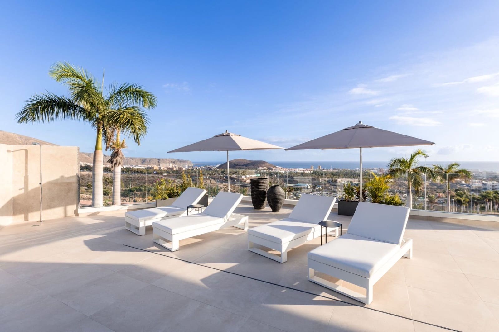 Chalet de 3 habitaciones en Costa Adeje en venta con garaje - 2.274.250 € (Ref: 8518714)