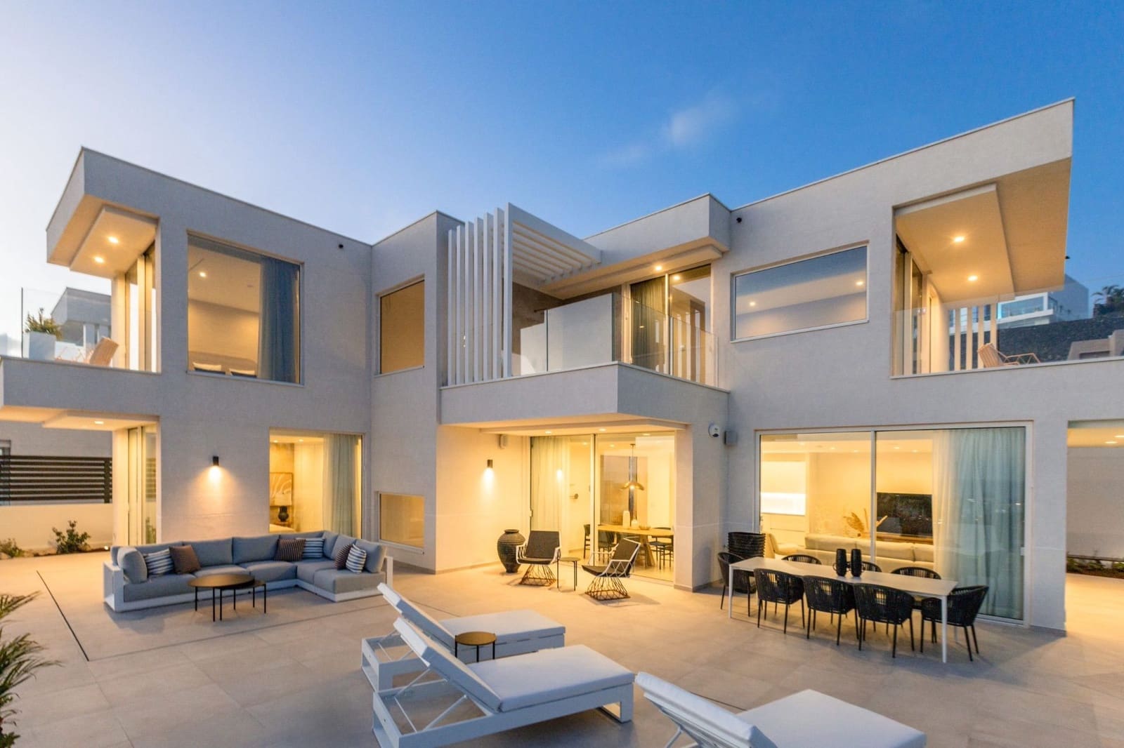 Chalet de 3 habitaciones en Costa Adeje en venta con garaje - 2.274.250 € (Ref: 8518714)