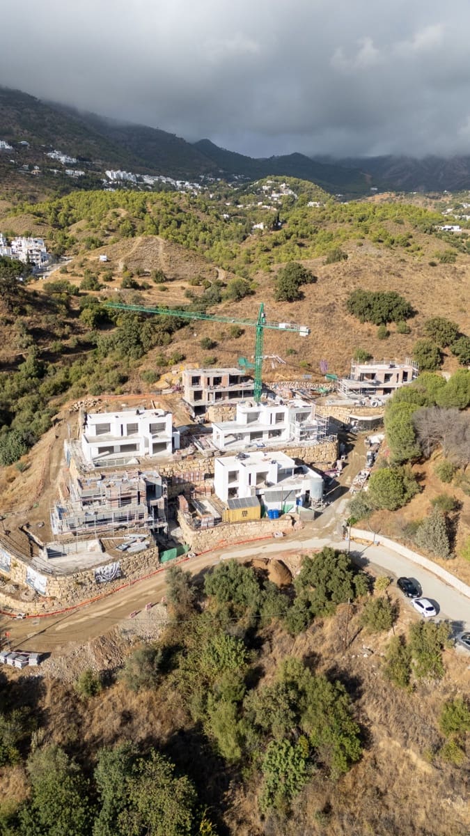 4 sovrum Villa till salu i Mijas Costa med pool garage - 2 125 000 € (Ref: 9801027)