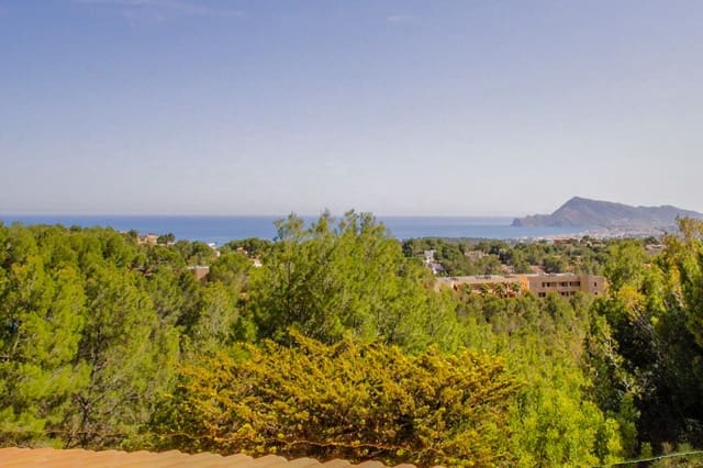 5 bedroom Villa for sale in Altea la Vella, Altea with pool garage - € 1,520,000 (Ref: 10185993)