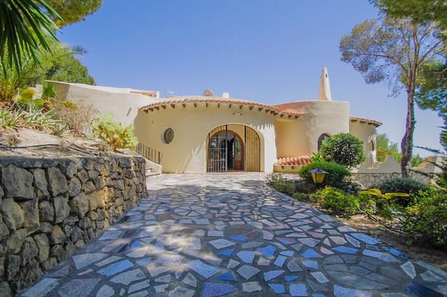 5 bedroom Villa for sale in Altea la Vella, Altea with pool garage - € 1,520,000 (Ref: 10185993)