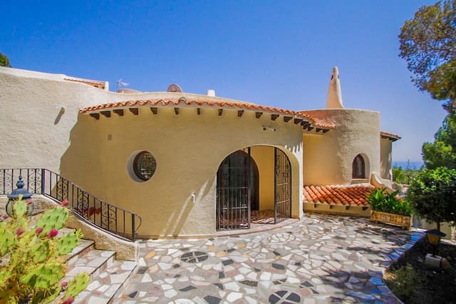 5 bedroom Villa for sale in Altea la Vella, Altea with pool garage - € 1,520,000 (Ref: 10185993)