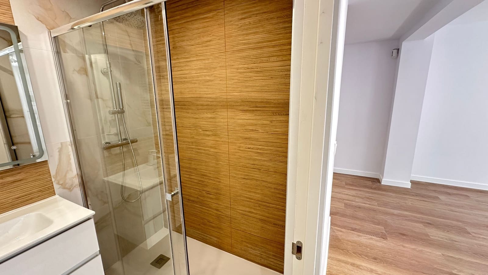 2 soveværelse Lejlighed til salg i Benidorm - € 249.900 (Ref: 9111530)