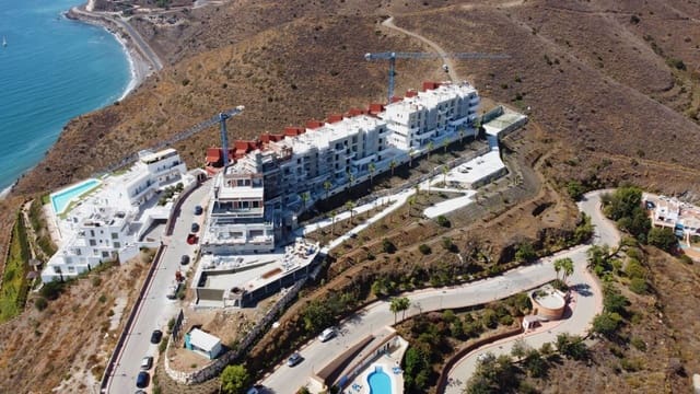 3 bedroom Apartment for sale in El Peñoncillo, Torrox with pool - € 1,099,900 (Ref: 9111531)