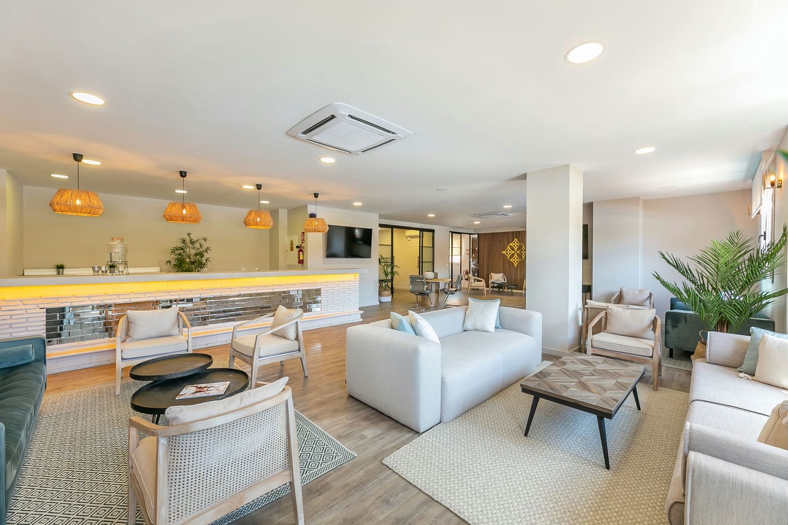 2 soveværelse Lejlighed til salg i Benahavis med swimmingpool garage - € 360.000 (Ref: 9113124)