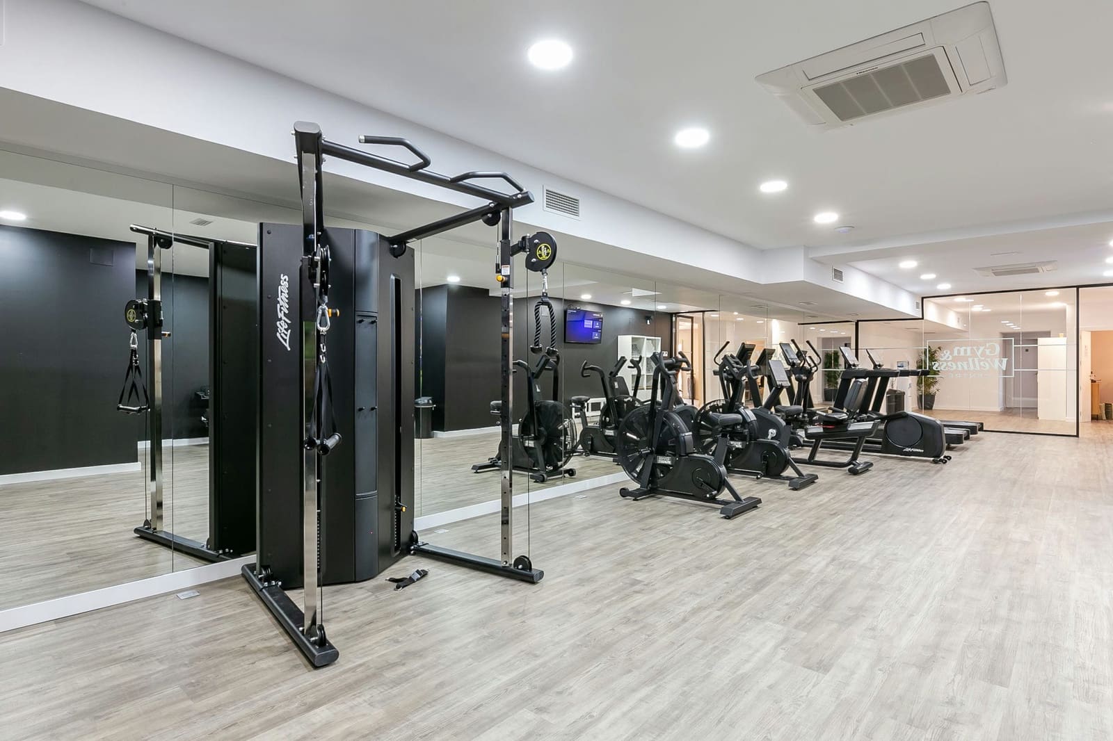 2 soveværelse Lejlighed til salg i Benahavis med swimmingpool garage - € 360.000 (Ref: 9113124)