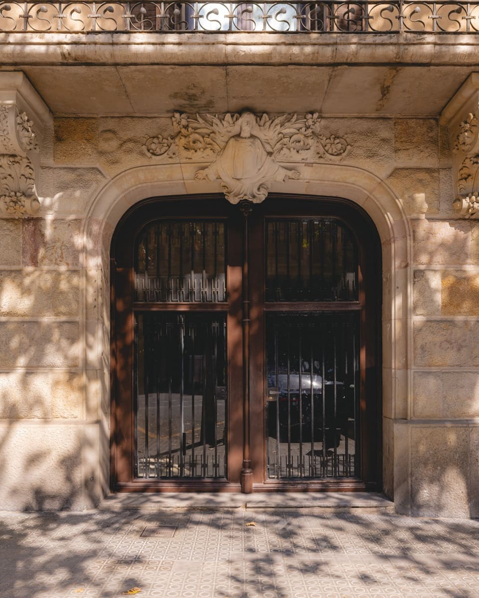 3 bedroom Apartment for sale in Barcelona city - € 2,575,000 (Ref: 10039286)