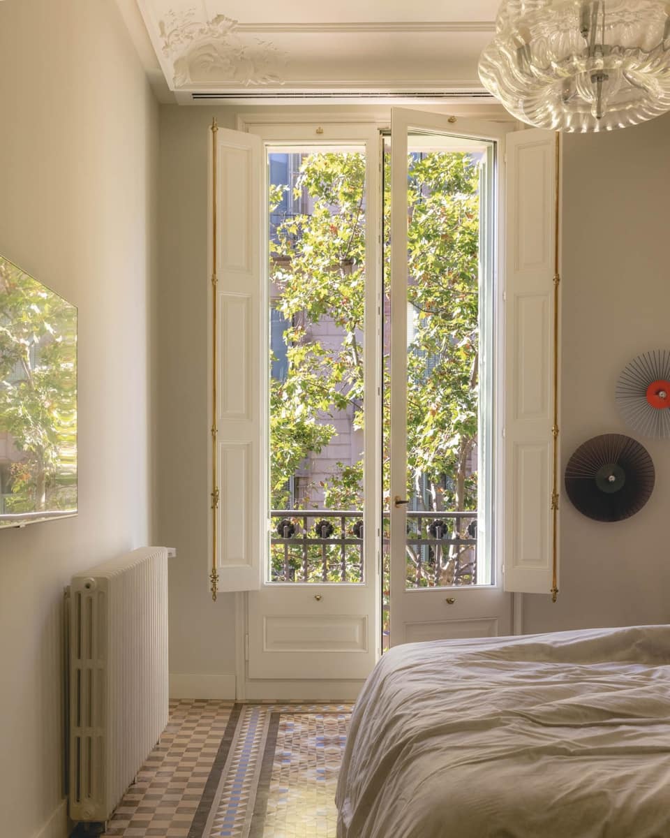 3 bedroom Apartment for sale in Barcelona city with pool - € 3,250,000 (Ref: 10076649)