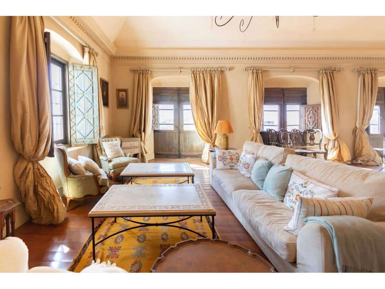 7 soveværelse Finca/Landehus til salg i Carmona med swimmingpool - € 6.300.000 (Ref: 7270987)