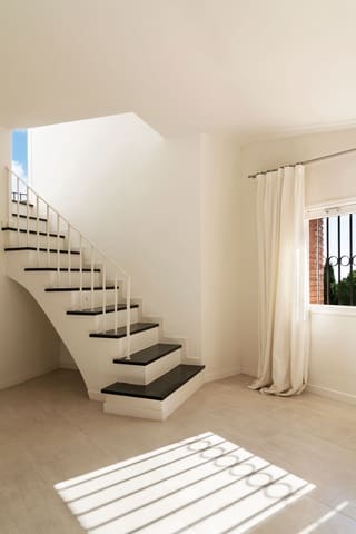 9 soveværelse Villa til salg i El Barri Gòtic, Barcelona by - € 1.950.000 (Ref: 8403960)