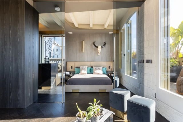 1 sypialnia Penthouse na sprzedaż w El Barri Gòtic, Miasto Barcelona - 710 000 € (Ref: 9176835)
