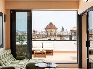 2 bedroom Penthouse for rent in L'Antiga Esquerra de L'Eixample, Barcelona city - € 3,230 (Ref: 9180184)