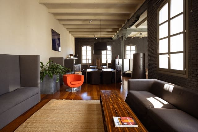 Appartement de 2 chambres à louer à Sant Pere, Santa Caterina i La Ribera, Barcelone ville - 7 500 € (Ref: 9798080)