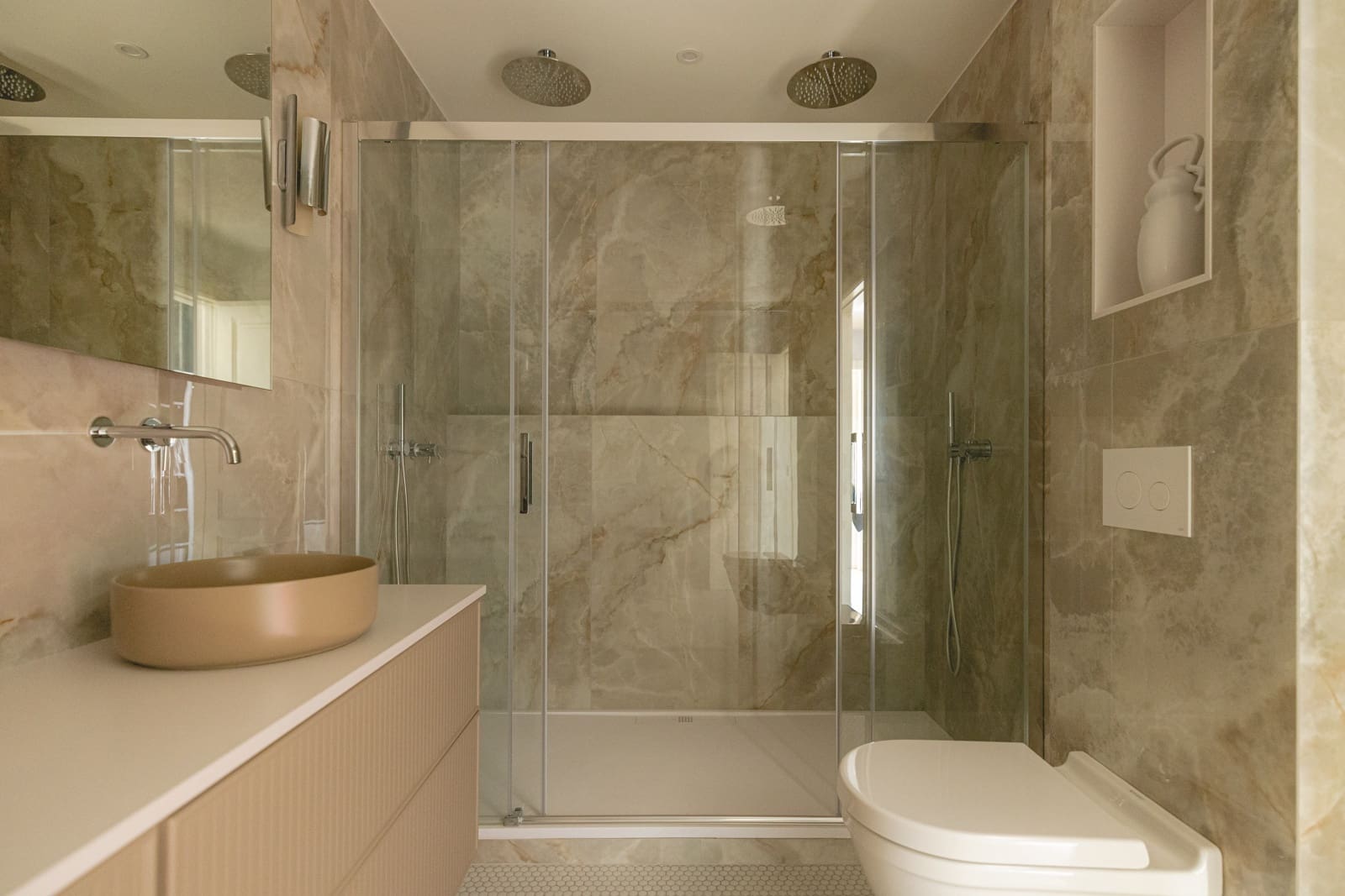 3 bedroom Apartment for sale in Barcelona city - € 1,675,000 (Ref: 9801371)