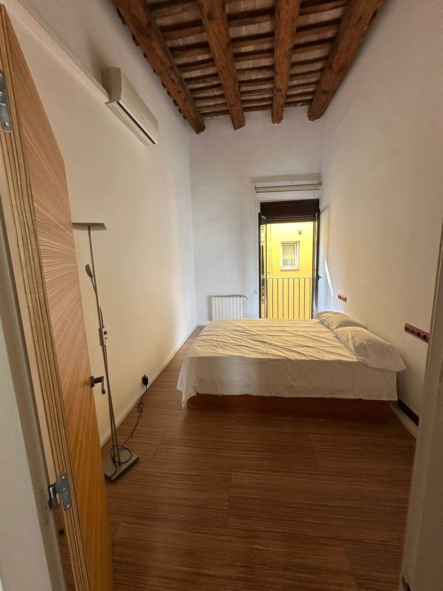 Appartement à louer à Barcelone ville - 1 820 € (Ref: 9803709)